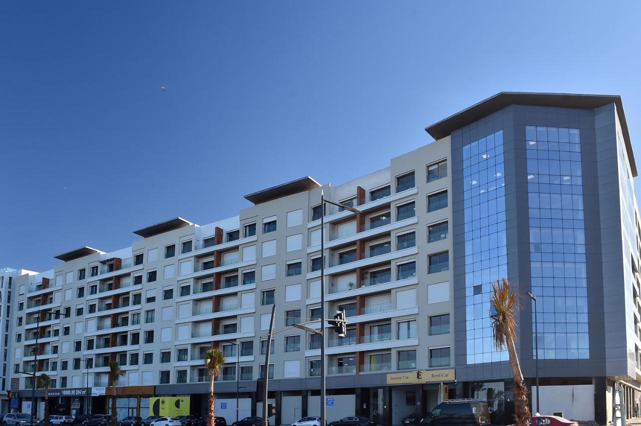Le Yacht Suites Hotel Casablanca Exterior photo