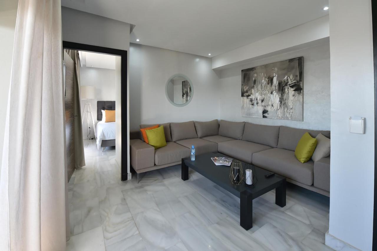 Le Yacht Suites Hotel Casablanca Exterior photo