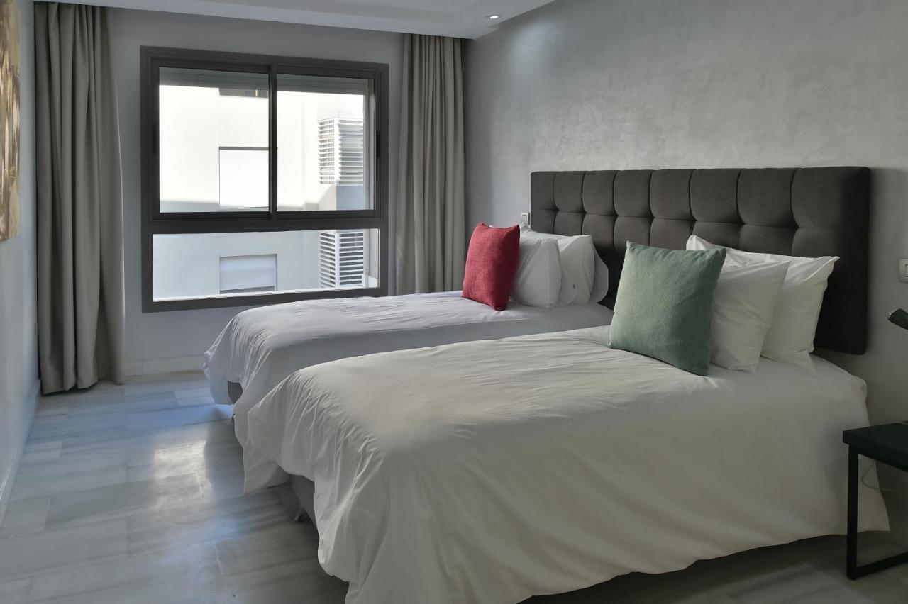 Le Yacht Suites Hotel Casablanca Exterior photo