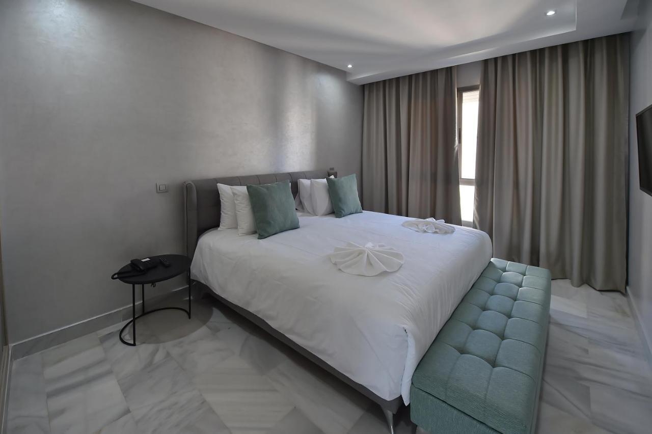Le Yacht Suites Hotel Casablanca Exterior photo