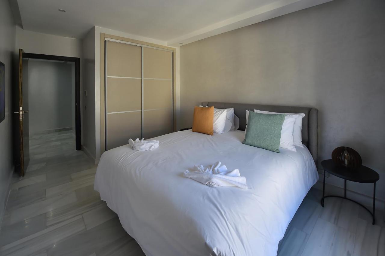Le Yacht Suites Hotel Casablanca Exterior photo